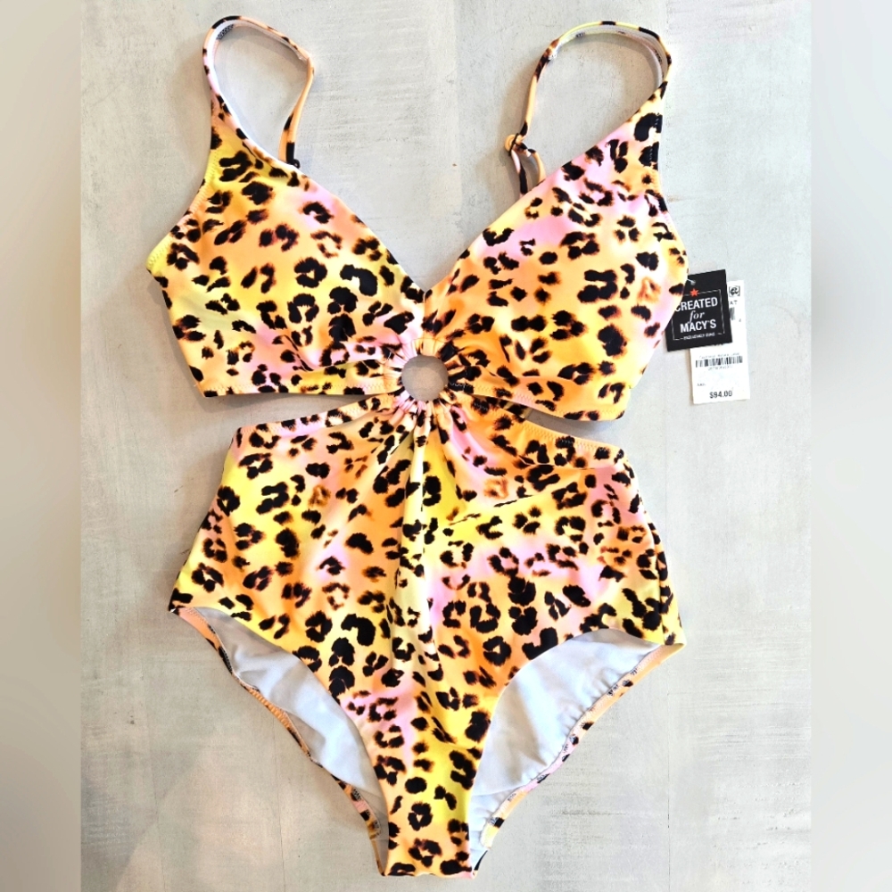 BAR III Leopard Print One Piece Swimsuit, High Thigh, Side Cutouts NWT. Medium